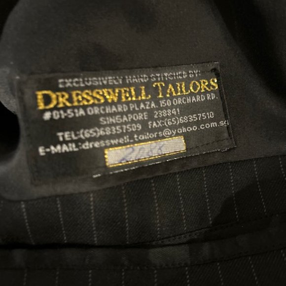 SANTA BARBARA POLO AND RAQUET CLUB BLAZER 18"W X 33 1/2" L MADE IN ENGLAND - Picture 5 of 5